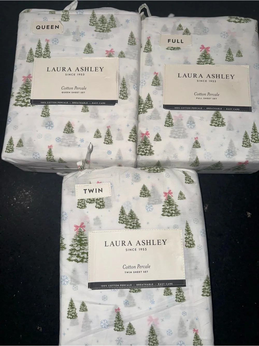 NEW Laura Ashley White CHRISTMAS Tree PINK BOW Print 3 PIECE TWIN Sheet Set